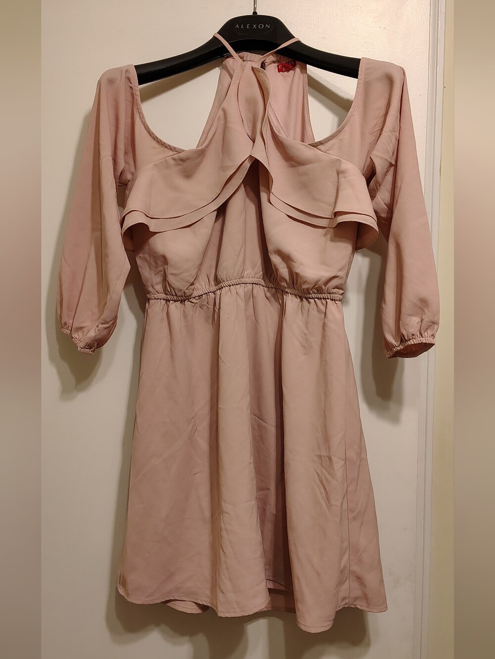 Guess Off Shouler Flowy Dress